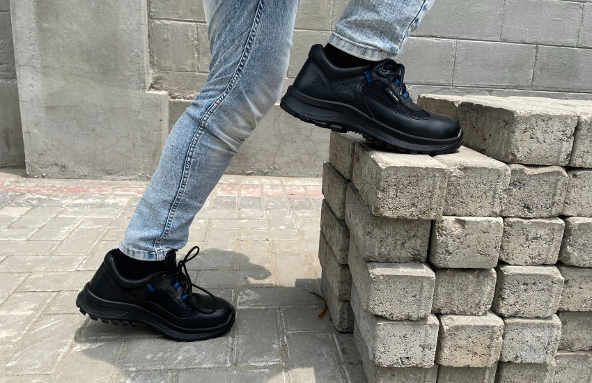 Top 5 Risks of Not Wearing Safety Work Boots at Work